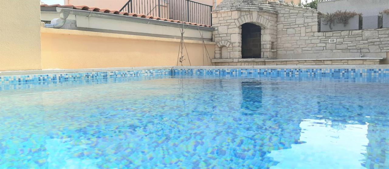 Traumferienwohnung Mit Privatem Pool & Gemuetlicher Grillecke Am Meer, Kroatien, Istrien, Liznjan Bei Medulin - Bester Urlaub An Der Adria, Fuer Paare Exterior foto